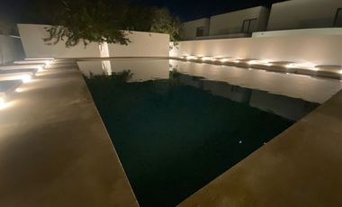 CASA EN RENTA COMPLETAMENTE NUEVA DE 3 HABITACIONES AL NORTE DE MÉRIDA.