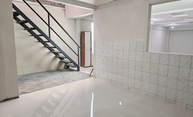 Rumah disewakan di Jambon