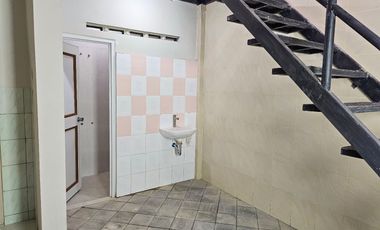 Rumah disewakan di Jambon