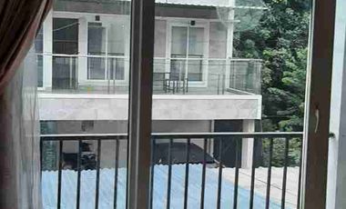 Dijual Rumah Golden Palm residence, 6x12.5, 75 m2, 2.5 lt, 3+1 kt, 2 +1 km, pam, shm, pln. 4.400 watt, full furnish