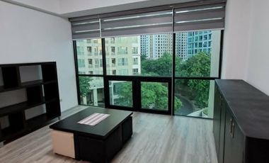 4 Bedrooms Boniridge Cypress Tower  Condo BGC Taguig CIty