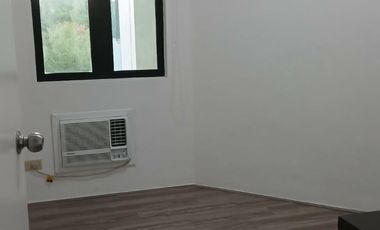 4 Bedrooms Boniridge Cypress Tower  Condo BGC Taguig CIty