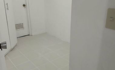 4 Bedrooms Boniridge Cypress Tower  Condo BGC Taguig CIty