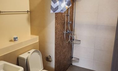 1 Bedroom Condo w Balcony at The Radiance Manila Bay