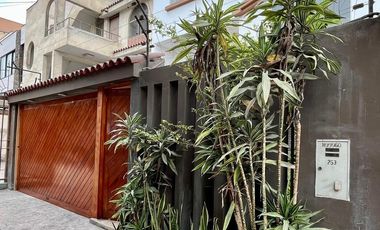✨ALQUILO LINDA CASA DE 4 PISOS, REMODELADA A MEDIA CUADRA DEL PARQUE “LOMA AMARILLA” Y DE LA MUNICIPALIDAD DE SURCO