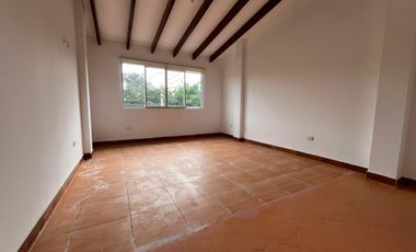 ✨ALQUILO LINDA CASA DE 4 PISOS, REMODELADA A MEDIA CUADRA DEL PARQUE “LOMA AMARILLA” Y DE LA MUNICIPALIDAD DE SURCO