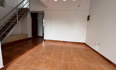 ✨ALQUILO LINDA CASA DE 4 PISOS, REMODELADA A MEDIA CUADRA DEL PARQUE “LOMA AMARILLA” Y DE LA MUNICIPALIDAD DE SURCO