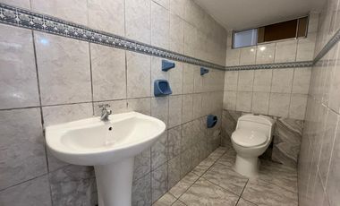 ✨ALQUILO LINDA CASA DE 4 PISOS, REMODELADA A MEDIA CUADRA DEL PARQUE “LOMA AMARILLA” Y DE LA MUNICIPALIDAD DE SURCO