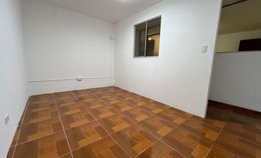 ✨ALQUILO LINDA CASA DE 4 PISOS, REMODELADA A MEDIA CUADRA DEL PARQUE “LOMA AMARILLA” Y DE LA MUNICIPALIDAD DE SURCO