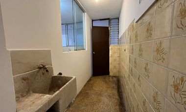 ✨ALQUILO LINDA CASA DE 4 PISOS, REMODELADA A MEDIA CUADRA DEL PARQUE “LOMA AMARILLA” Y DE LA MUNICIPALIDAD DE SURCO