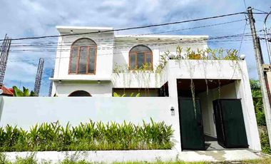 Beautiful Modern Villa with Smart System in Jimbaran