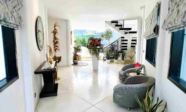 For Sale LUXURY SIGNATURE VILLA – NUSA DUA HILL, BALI