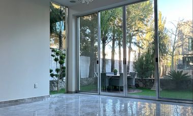 Casa en Venta o Renta Coto Arauca - Zona Tec de Monterrey