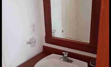 Se renta casa con estacionamiento techado en fraccionamiento villas del campo, Calimaya, Estado de México