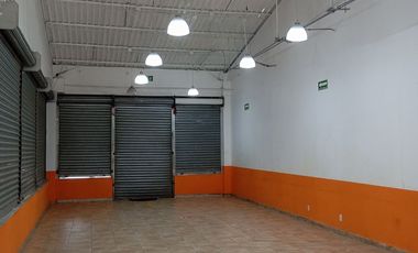 Bodegas y Locales en Av. Sor Juana, Tlalnepantla Centro en Esquina o Cabeza de Manzana