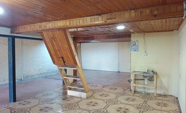 Se arrienda casa esquina en Villa Carlos González A 0895-C-350-S-GR