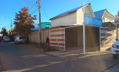 Se arrienda casa esquina en Villa Carlos González A 0895-C-350-S-GR