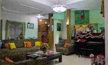 wadas - Jatiwaringin 
rumah megah