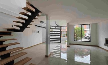 Casa Unifamiliar en Urbanización abierta para estrenar