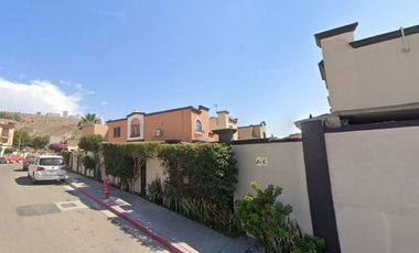 Casa En Venta En Jardín De Las Bugambílias, Tijuana, Baja California Clp1