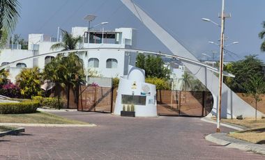 EXCLUSIVO PENTHOUSE LAGO DE TEQUESQUITENGO
