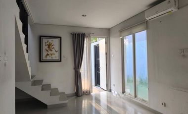 MURAH !!! Luas 138m Samping Danau Di Cluster Lavesh Harapan indah