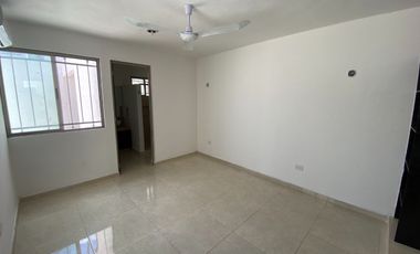 CASA CON LOCAL EN AVENIDA EN LAS AMÉRICAS III, MÉRIDA.