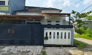 JUAL RUMAH HOOK 3 KAMAR SIAP HUNI DI KOTA SERANG