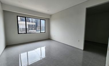 Dijual/For Sale  Rumah Baru 3 lantai , @Setra Duta Lavida 28