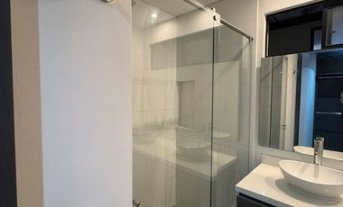 ¿Buscas la tranquilidad del campo con las comodidades de la ciudad? ¡Este apartamento en Chía es para ti! 🌿✨  Ubicado en la exclusiva y tranquila Ver
