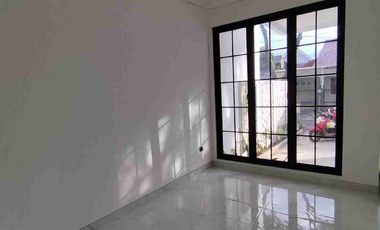 Rumah sewa Baru di pancoran dekat Tugu pancoran jakarta selatan
