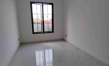 Rumah sewa Baru di pancoran dekat Tugu pancoran jakarta selatan