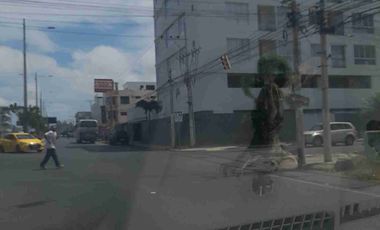 Alquilo Departamento Semiamoblado de 2 dormitorios en piso 3 con Ascensor  en Los Condominios CAMBORIU, diagonal al Colegio RUBIRA, EN EL CENTRO DE SALINAS
