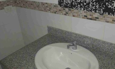 Alquilo Departamento SemiAmoblado de 1 Dormitorio en Piso 3 con Ascensor, en Los Condominios CAMBORIU, frente al COLEGIO RUBIRA, en EL CENTRO DE  SALINAS