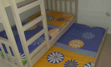 Alquilo Departamento SemiAmoblado de 1 Dormitorio en Piso 3 con Ascensor, en Los Condominios CAMBORIU, frente al COLEGIO RUBIRA, en EL CENTRO DE  SALINAS