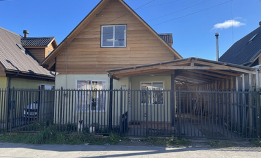 ¡OPORTUNIDAD! Acogedora Casa de 3D + 2B en Sector Panitao, Puerto Montt
