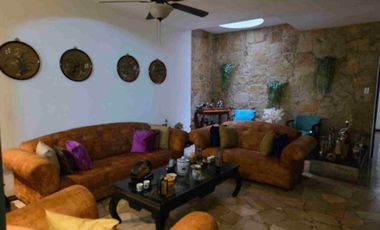 AMPLIO DEPARTAMENTO EN VENTA URDESA NORTE