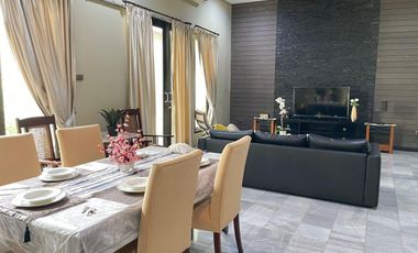 Furnished and Cozy Compound House with Strategic Location at Executive Paradise Cilandak