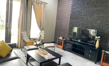 Furnished and Cozy Compound House with Strategic Location at Executive Paradise Cilandak