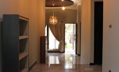 Furnished and Cozy Compound House with Strategic Location at Executive Paradise Cilandak