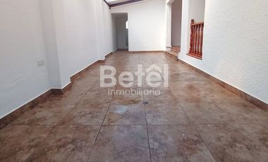 Alquiler Casa Comercial sector Remigio Crespo