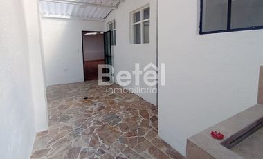 Alquiler Casa Comercial sector Remigio Crespo