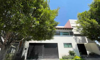 Casa de 4 recámaras en la Isla Lomas de Angelópolis I