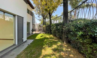 Casa de 4 recámaras en la Isla Lomas de Angelópolis I