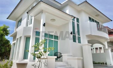 Modern House | Fully Furnished| 3 Bedrooms in Taling Ngam, Koh Samui