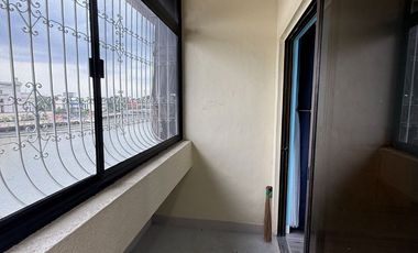 ESCOLTA TWIN TOWER BINONDO-CHINATOWN RIVER VIEW-  Very spacious 185sqm 4BR,4Bath,2 Parkings,newly renovated for sale,P23M only!