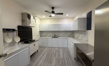 ESCOLTA TWIN TOWER BINONDO-CHINATOWN RIVER VIEW-  Very spacious 185sqm 4BR,4Bath,2 Parkings,newly renovated for sale,P23M only!