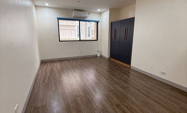 ESCOLTA TWIN TOWER BINONDO-CHINATOWN RIVER VIEW-  Very spacious 185sqm 4BR,4Bath,2 Parkings,newly renovated for sale,P23M only!