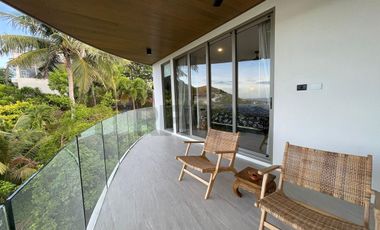 Exquisite 3-Bedroom Villa with Panoramic Seaviews in Plailaem