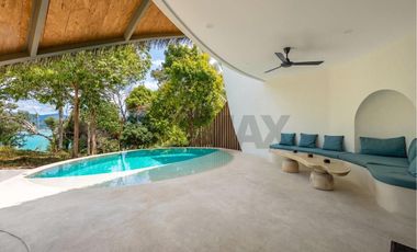 Exquisite 3-Bedroom Villa with Panoramic Seaviews in Plailaem